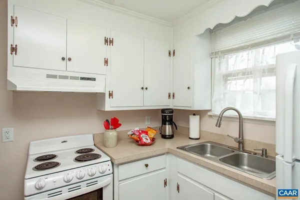 $775,000 | 402 13th Street Northeast, Charlottesville, VA 22902