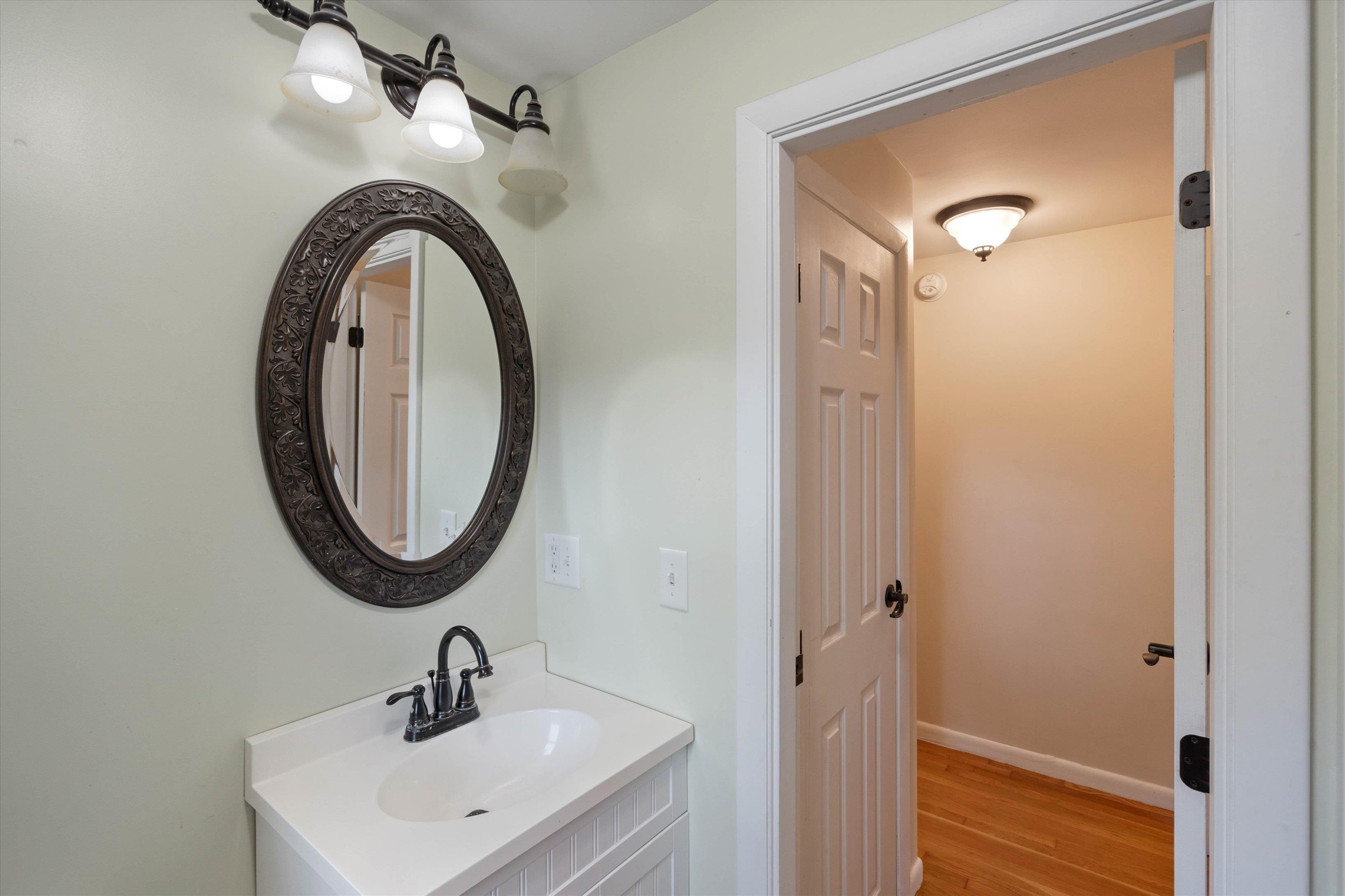 4 Park Drive Bedford, NH 03110 - Photo 15 of 32