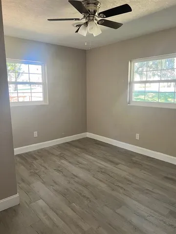 $320,000 | 1858 Southeast Lake Weir Avenue, Ocala, FL 34471