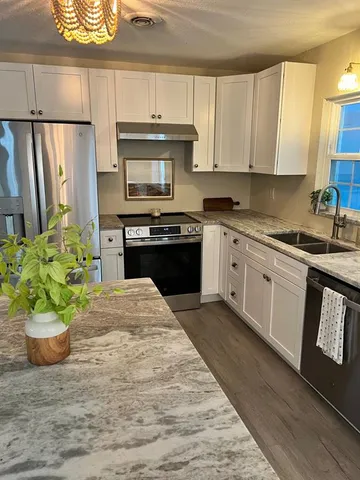 $320,000 | 1858 Southeast Lake Weir Avenue, Ocala, FL 34471