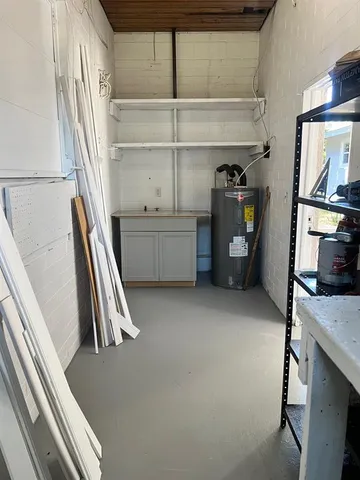 $320,000 | 1858 Southeast Lake Weir Avenue, Ocala, FL 34471