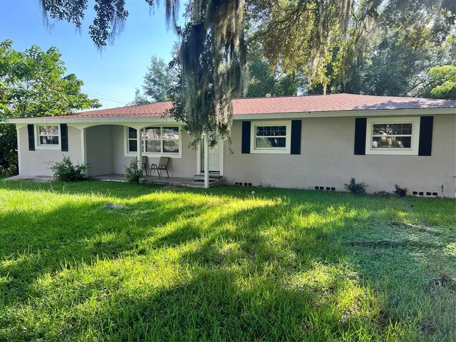 $320,000 | 1858 Southeast Lake Weir Avenue, Ocala, FL 34471