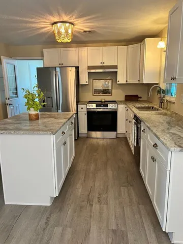 $320,000 | 1858 Southeast Lake Weir Avenue, Ocala, FL 34471