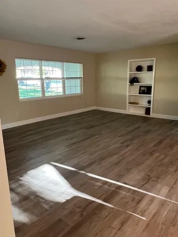 $320,000 | 1858 Southeast Lake Weir Avenue, Ocala, FL 34471