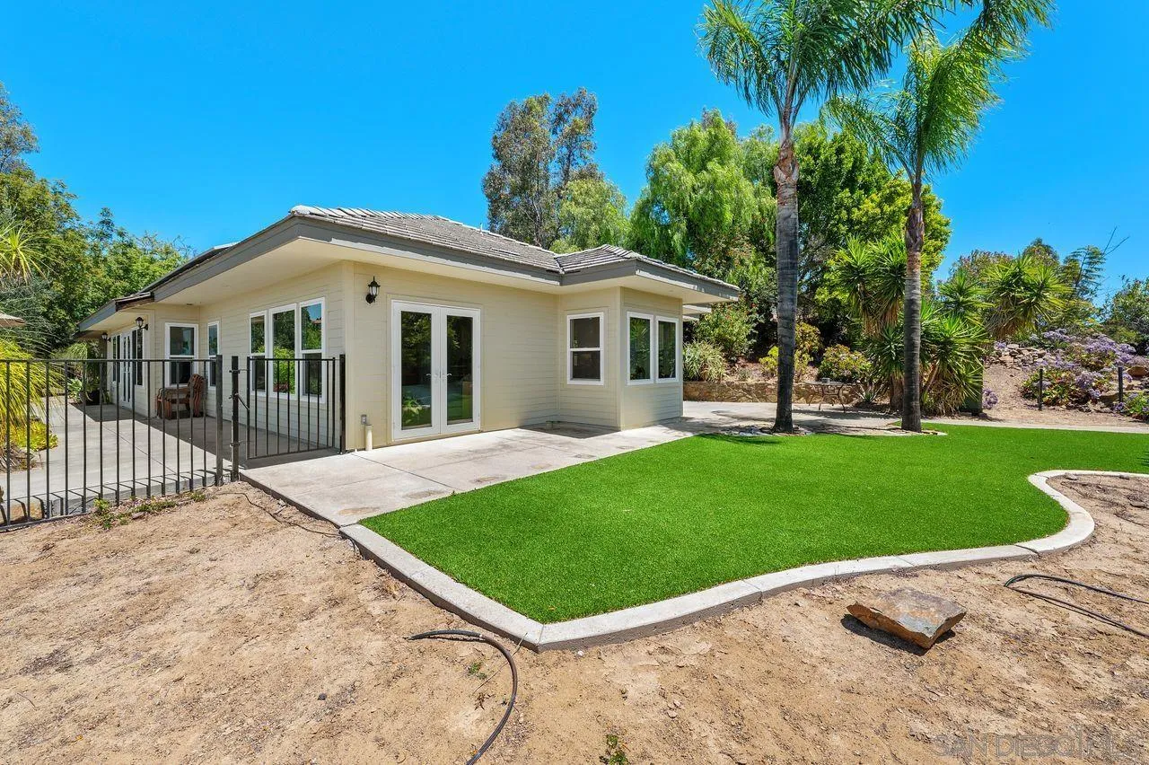 17035 Rio Maria Road Lakeside, CA 92040 - Photo 18 of 38