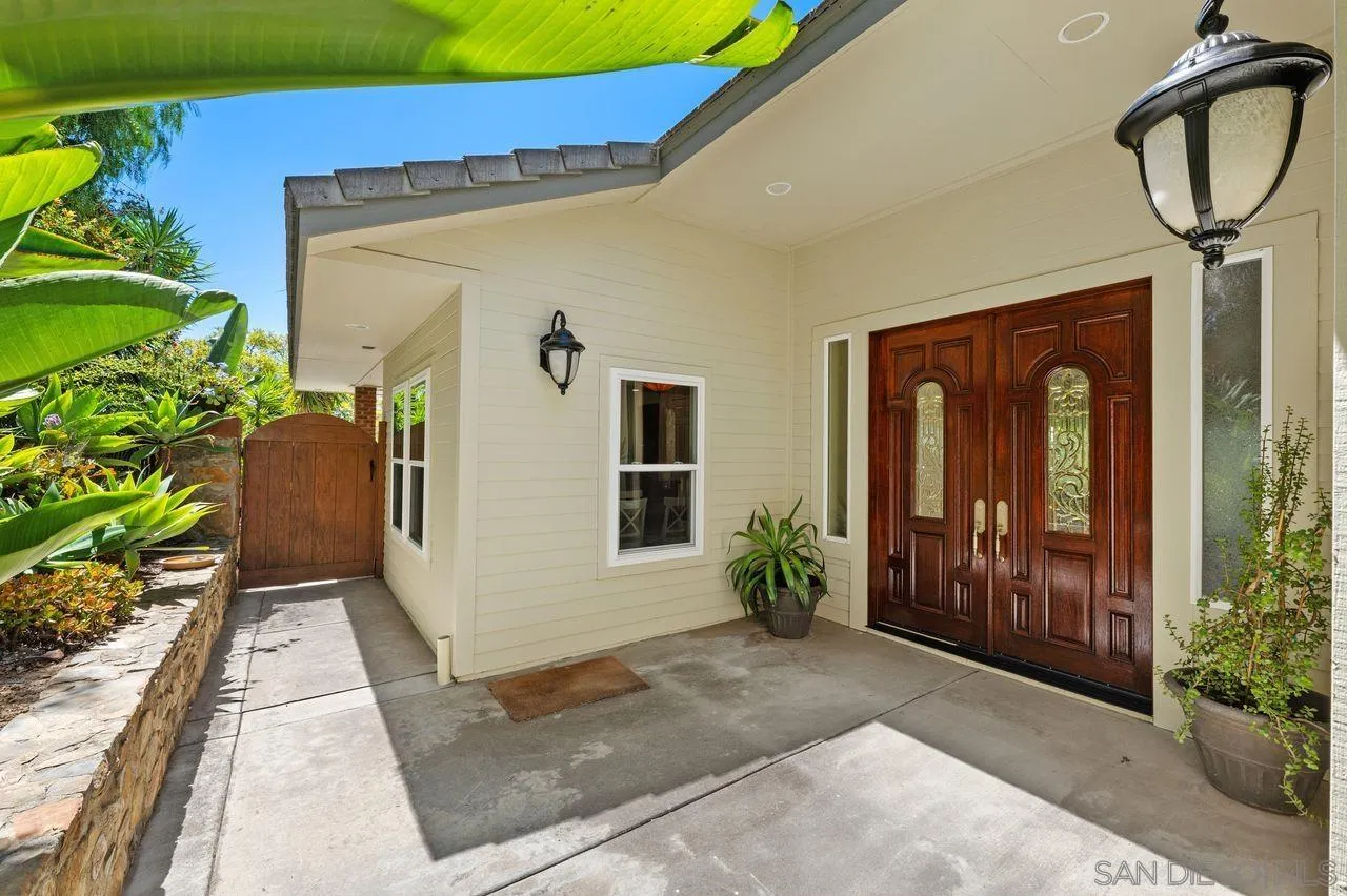 17035 Rio Maria Road Lakeside, CA 92040 - Photo 3 of 38