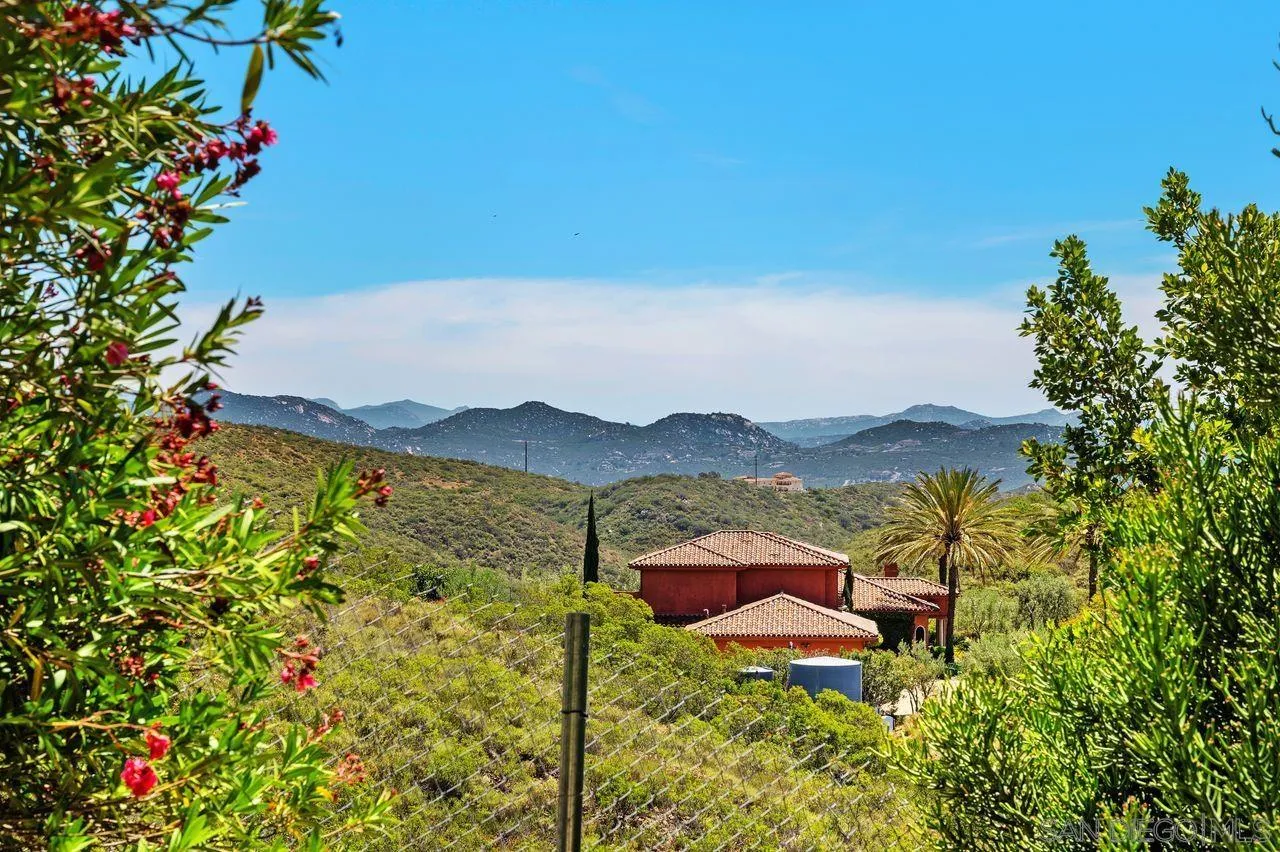 17035 Rio Maria Road Lakeside, CA 92040 - Photo 36 of 38