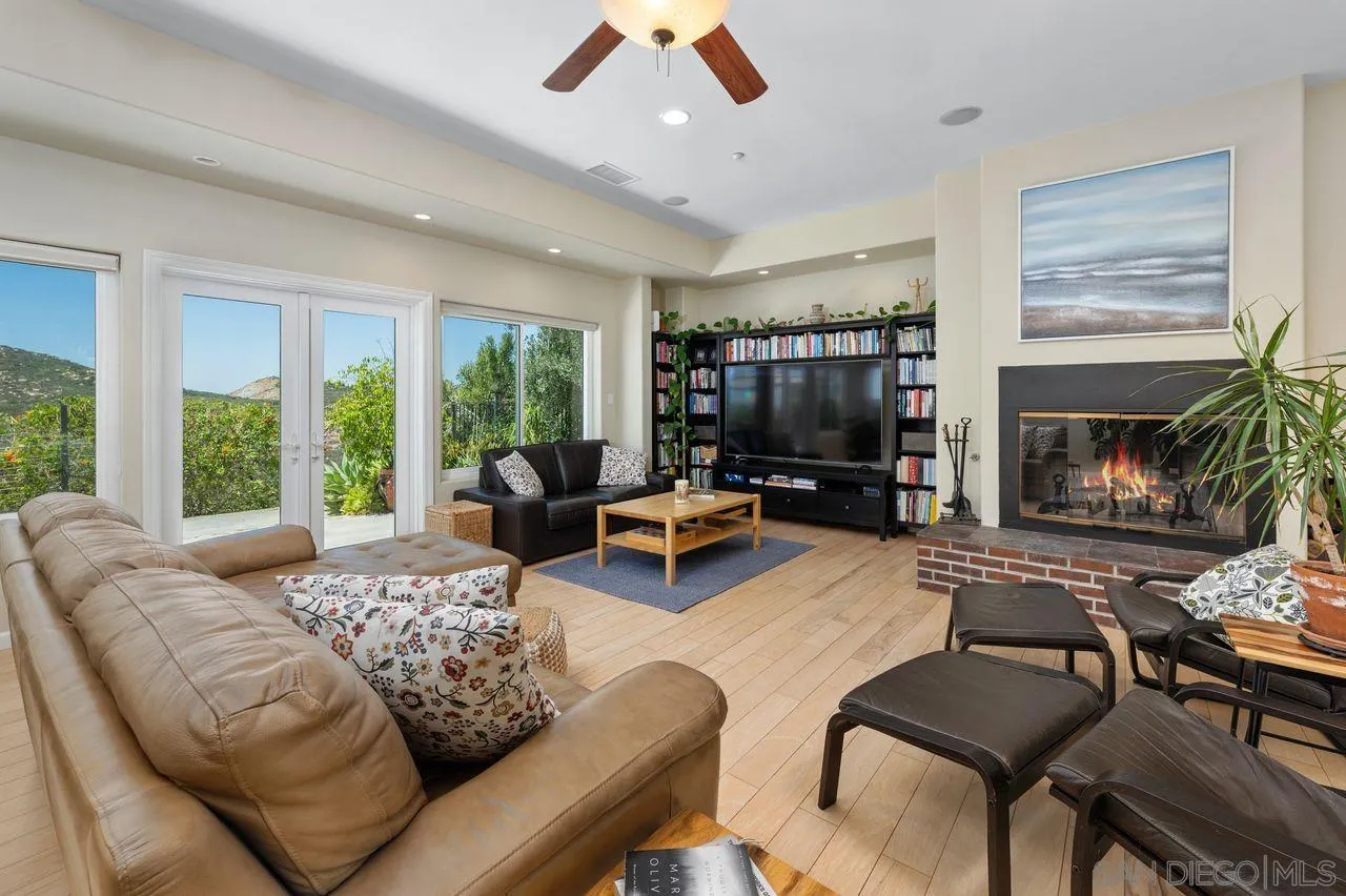 17035 Rio Maria Road Lakeside, CA 92040 - Photo 5 of 38