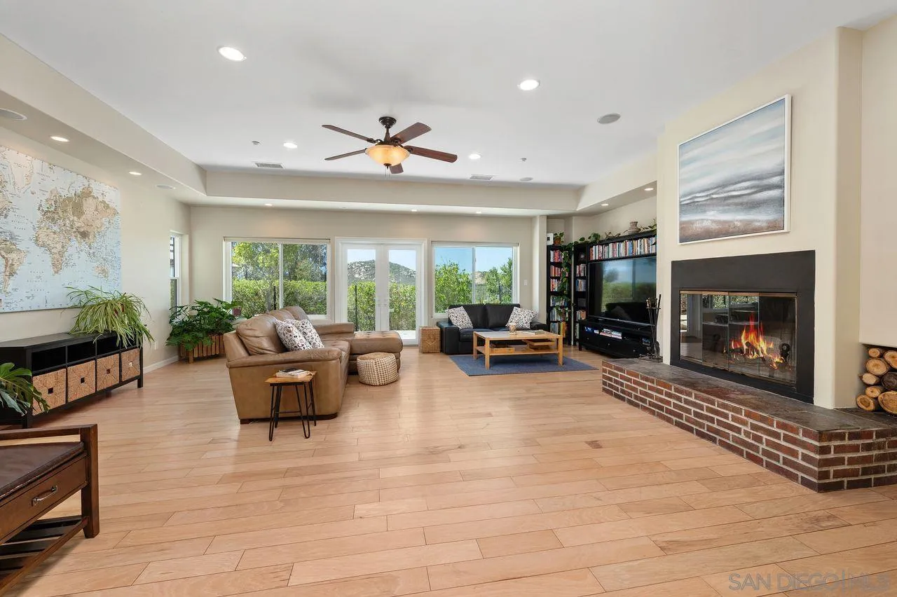 17035 Rio Maria Road Lakeside, CA 92040 - Photo 6 of 38
