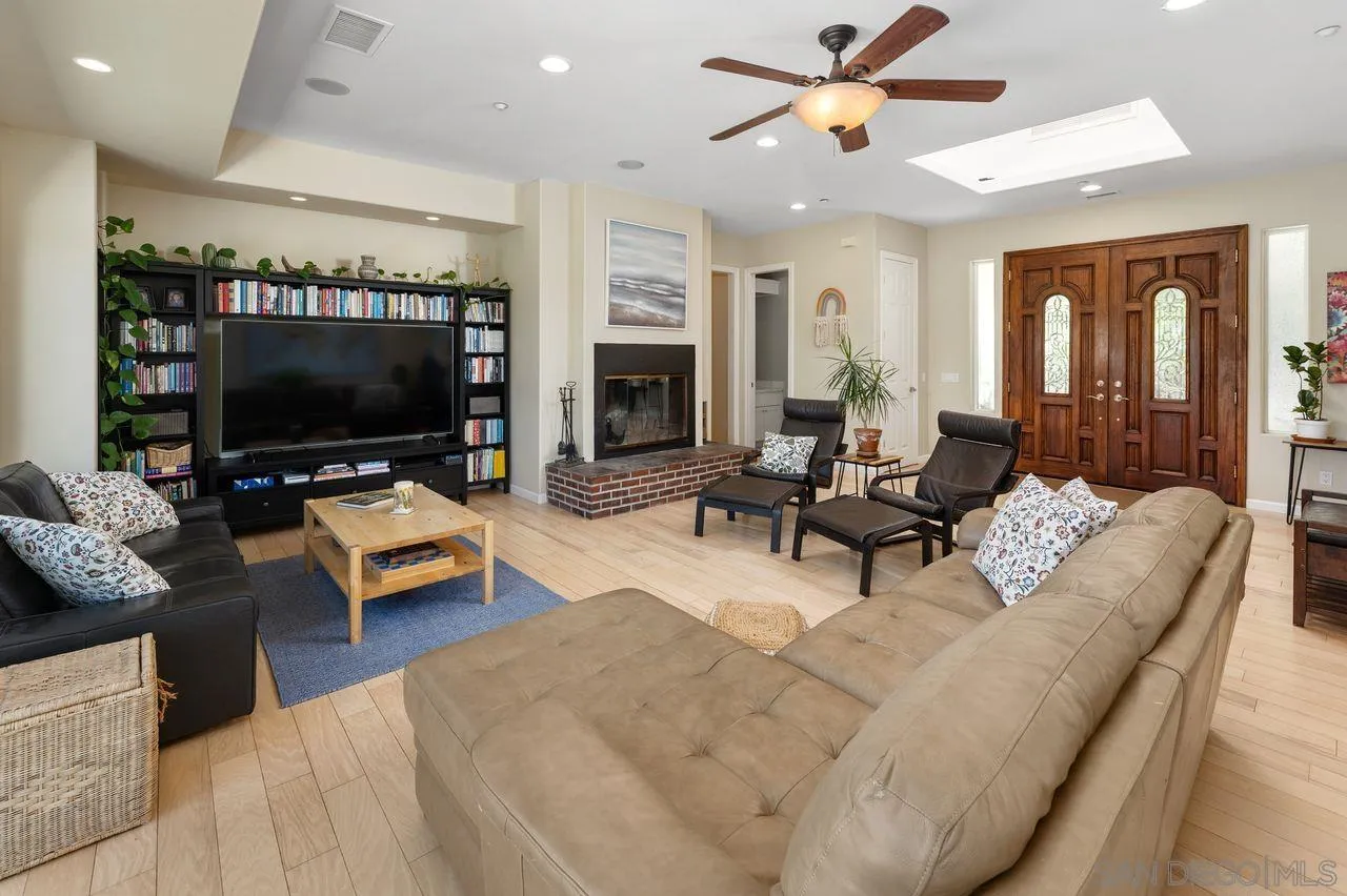 17035 Rio Maria Road Lakeside, CA 92040 - Photo 8 of 38