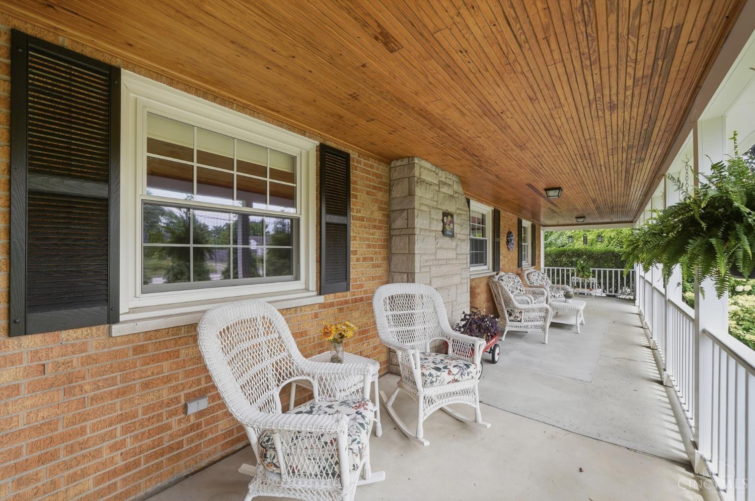 6596 Springdale Road Cincinnati, OH 45247 - Photo 3 of 81