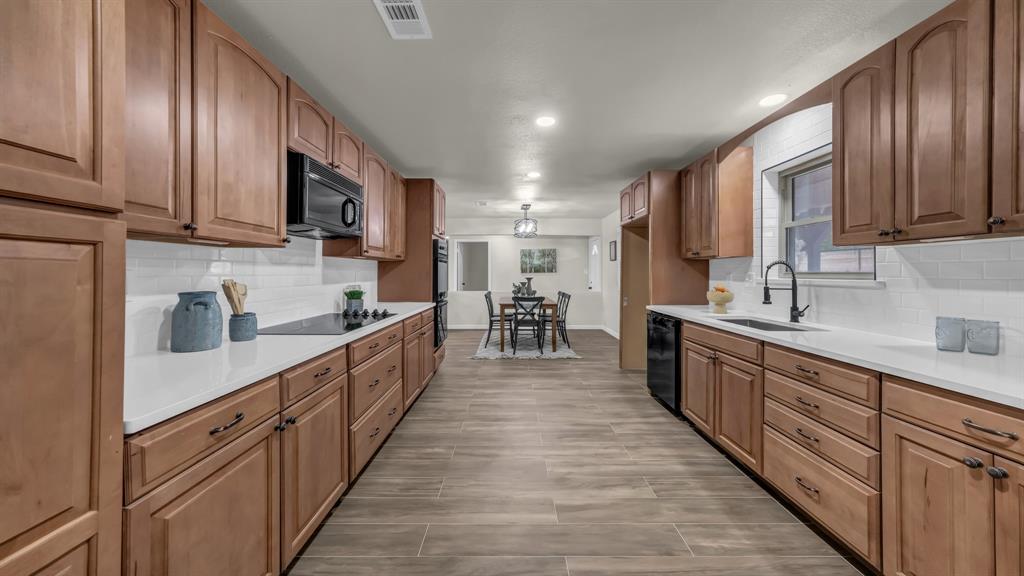 3696 West Lambert Road Weatherford, TX 76088 - Photo 17 of 39