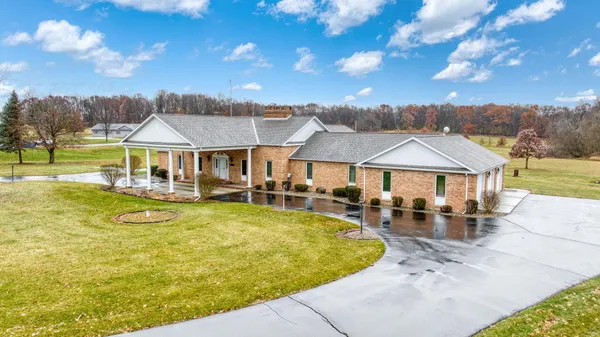 $739,000 | 1111 North Lake Pleasant Road, Hillsdale, MI 49242