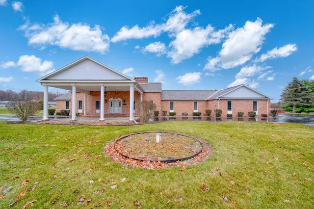 $779,000 | 1111 North Lake Pleasant Road, Hillsdale, MI 49242