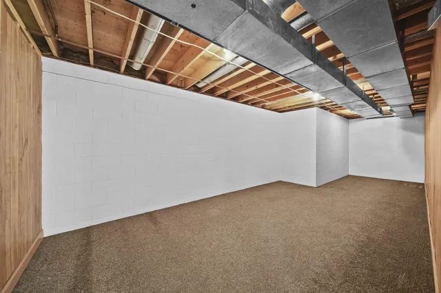 $779,000 | 1111 North Lake Pleasant Road, Hillsdale, MI 49242