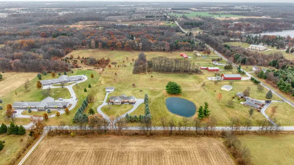 $739,000 | 1111 North Lake Pleasant Road, Hillsdale, MI 49242