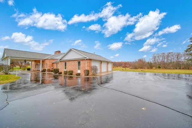 $779,000 | 1111 North Lake Pleasant Road, Hillsdale, MI 49242