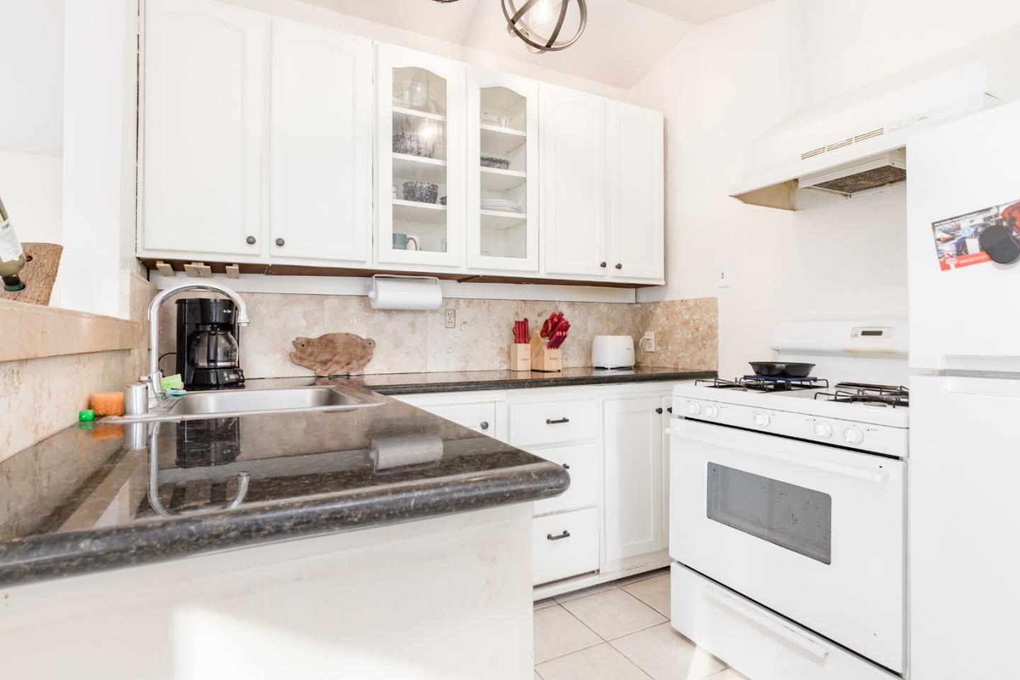 4660 Wharf Road Soquel, CA 95073 - Photo 9 of 32 Gallery Image 9