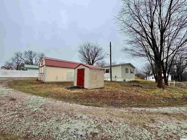 $72,000 | 355 Bainbridge Street, Barry, IL 62312