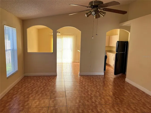 $2,100 | 2823 Palm Isle Way, Orlando, FL 32829