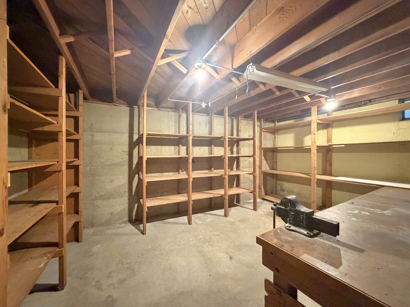 1318 Ridgefield Road Freeport, IL 61032 - Photo 43 of 46