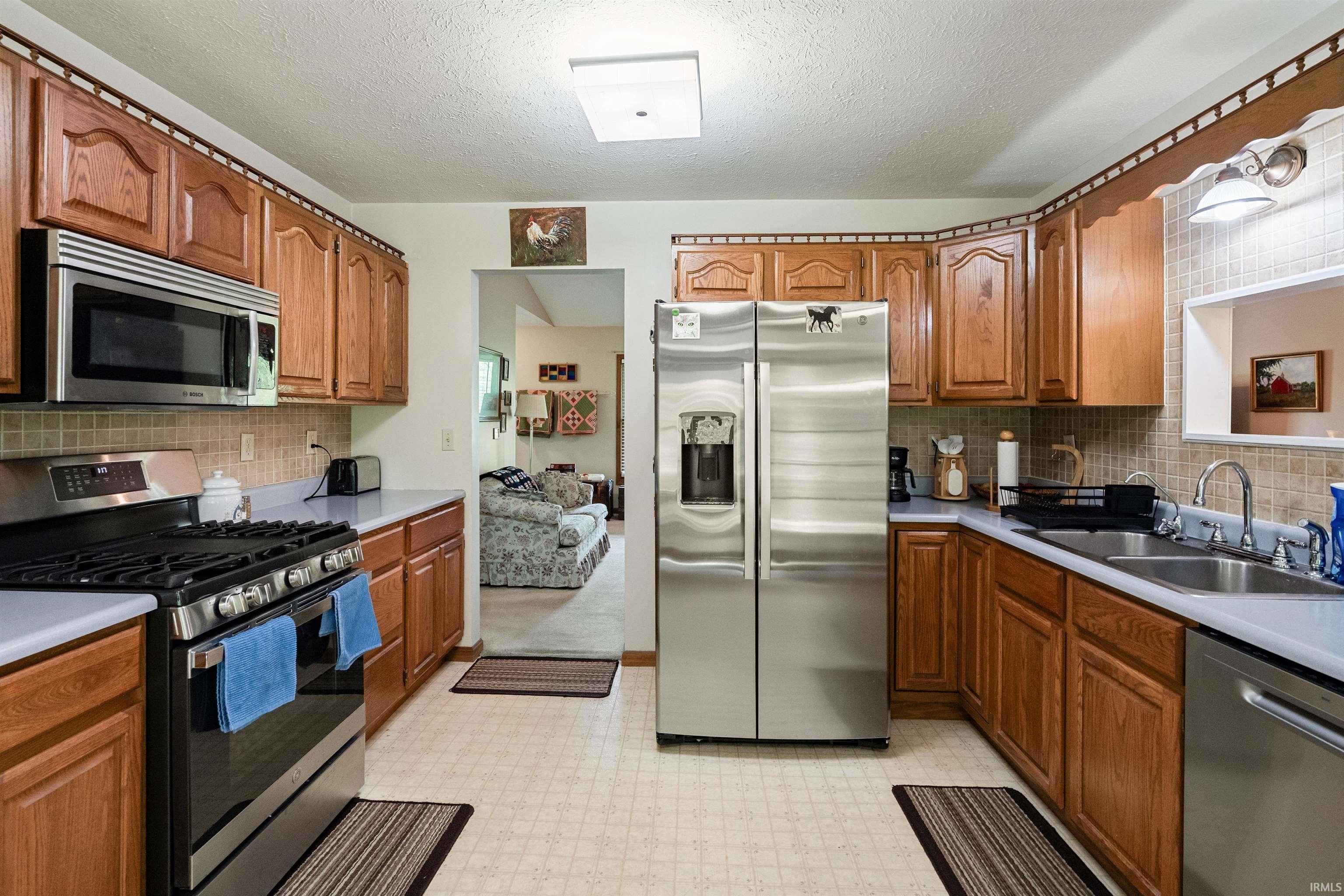 3915 West River Road Peru, IN 46970 - Photo 11 of 36