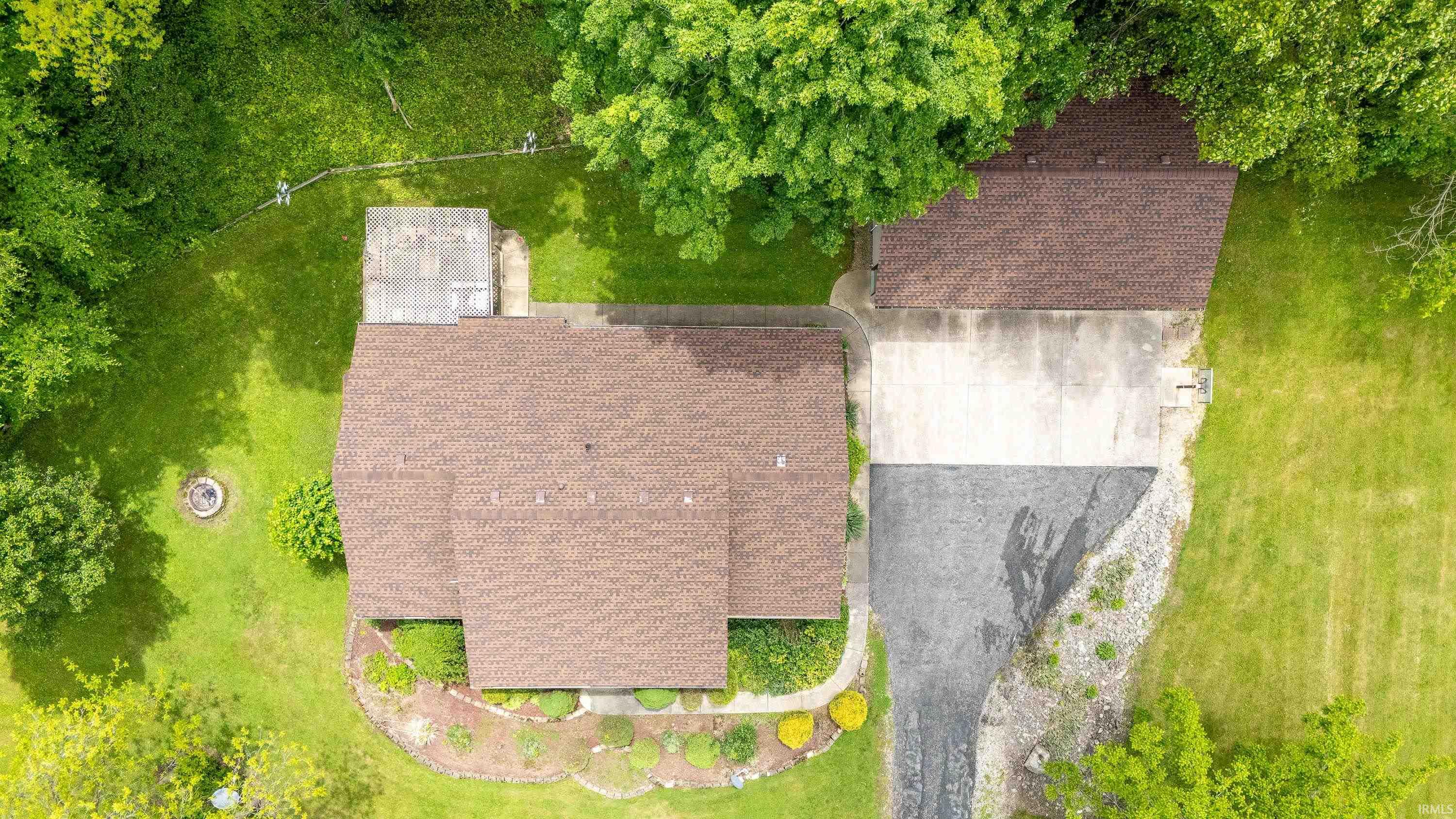 3915 West River Road Peru, IN 46970 - Photo 27 of 36