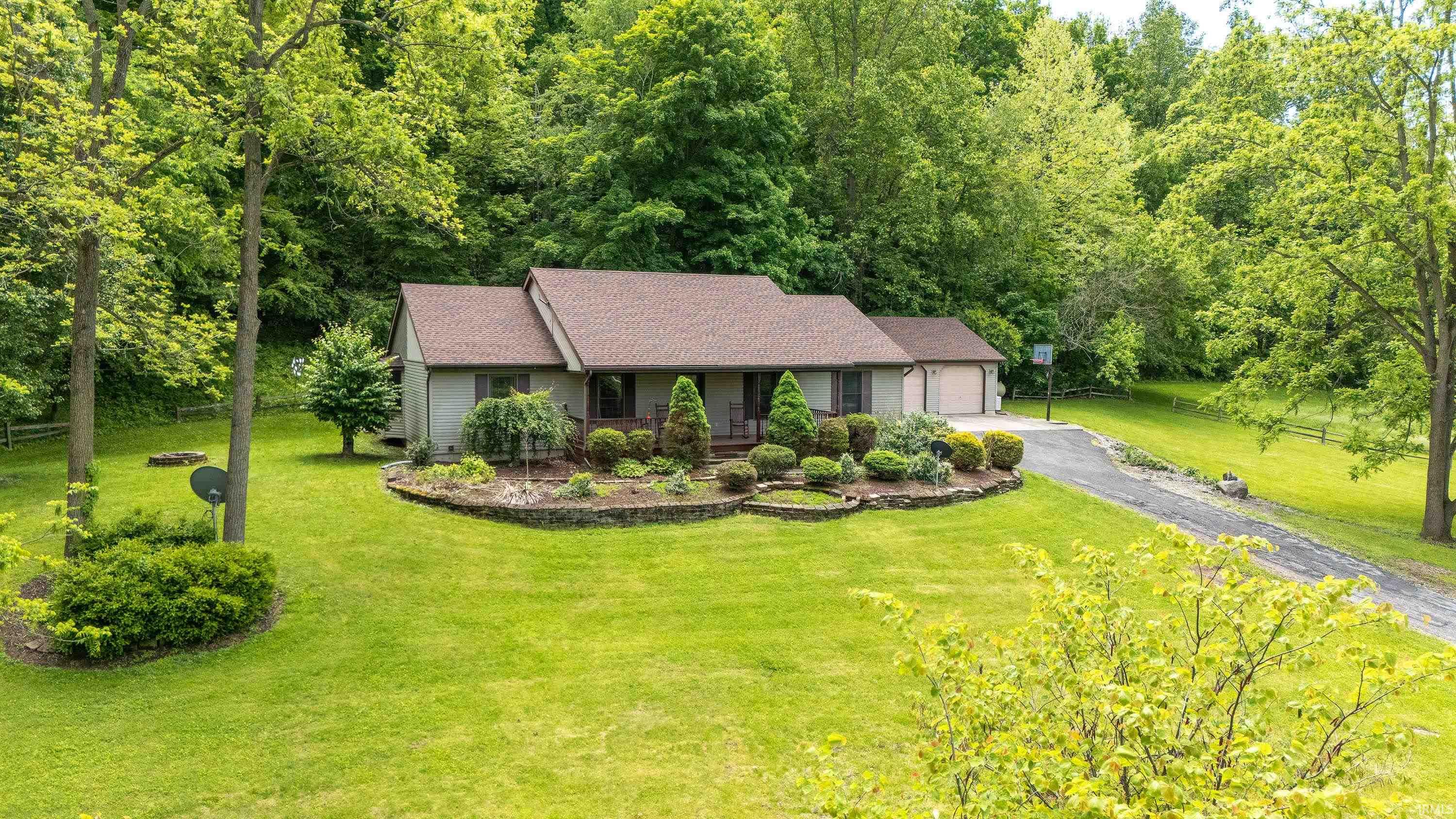 3915 West River Road Peru, IN 46970 - Photo 5 of 36