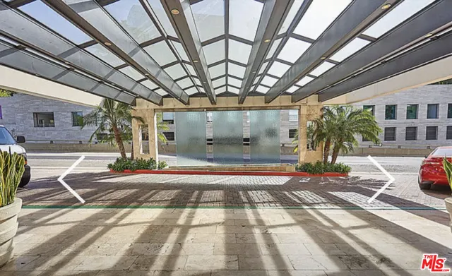 $3,350 | 121 South Hope Street, Unit 102, Los Angeles, CA 90012