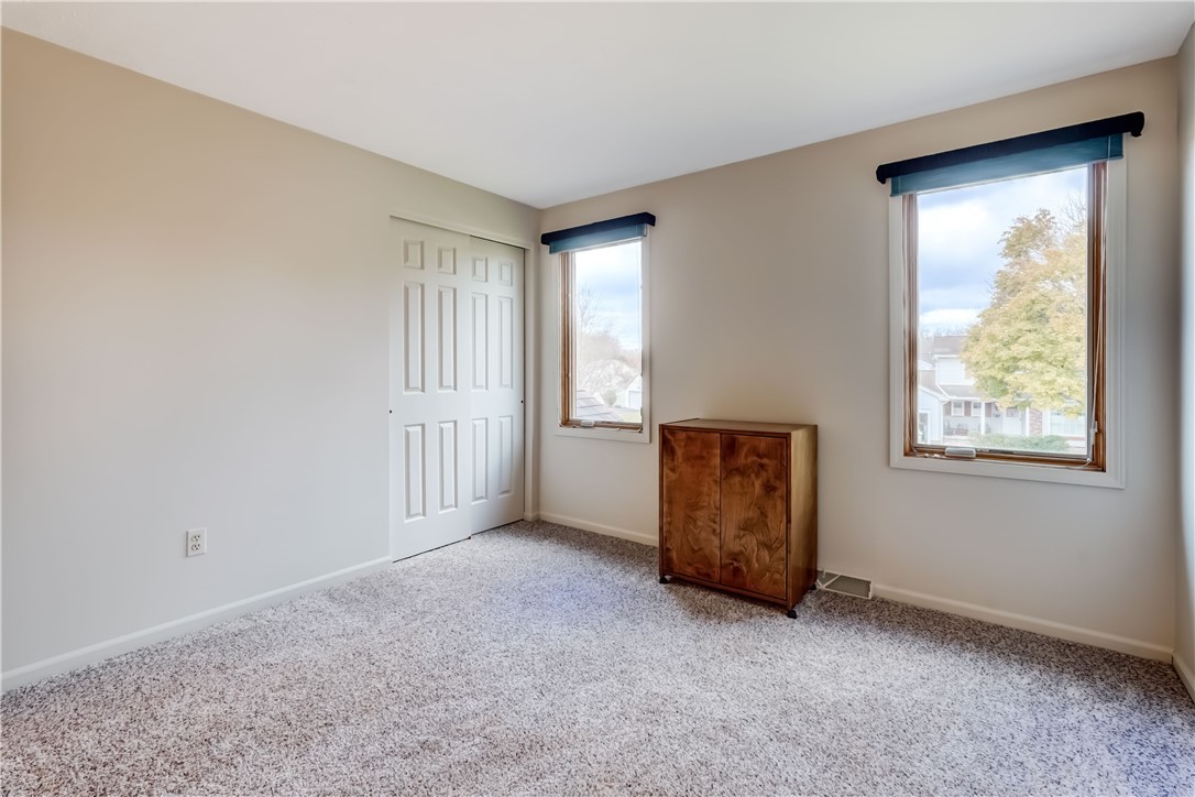 22 Pennicott Circle Penfield, NY 14526 - Photo 36 of 44 3rd bedroom