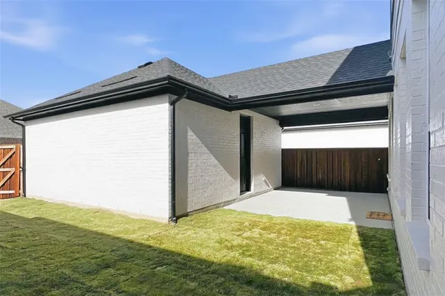 $4,000 | 4324 Smokey Quartz Lane, Arlington, TX 76005