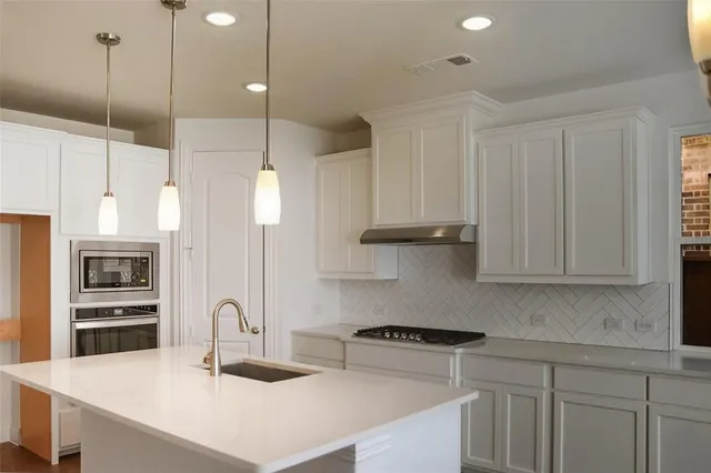 $4,000 | 4324 Smokey Quartz Lane, Arlington, TX 76005