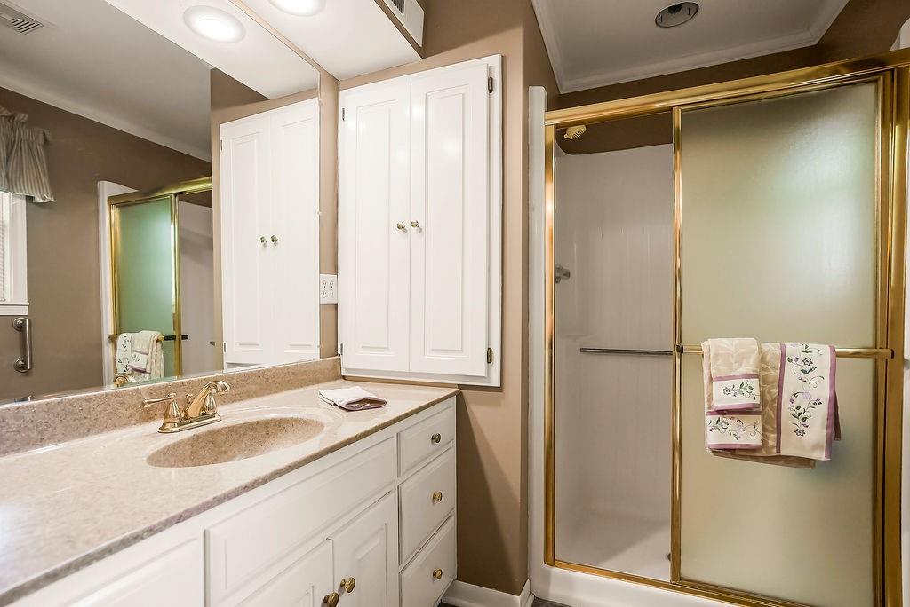5973 Ogg Road Shawnee, KS 66218 - Photo 44 of 63