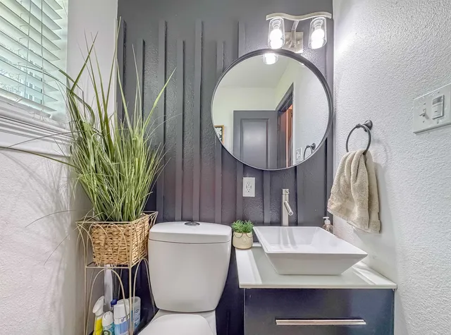 $4,650 | 1044 Seminole Drive, Tallahassee, FL 32301