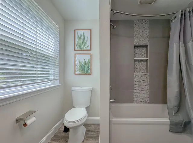 $4,650 | 1044 Seminole Drive, Tallahassee, FL 32301