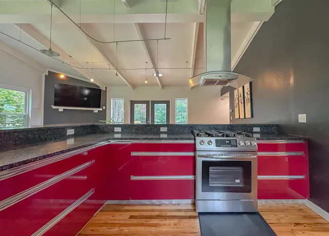 $4,650 | 1044 Seminole Drive, Tallahassee, FL 32301