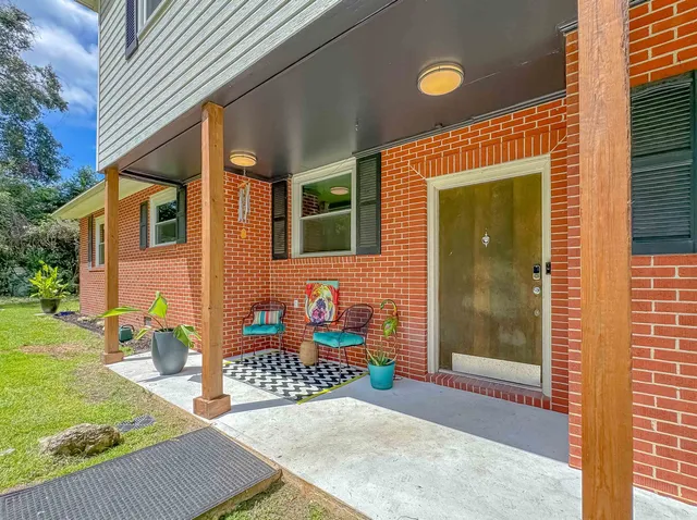 $4,650 | 1044 Seminole Drive, Tallahassee, FL 32301