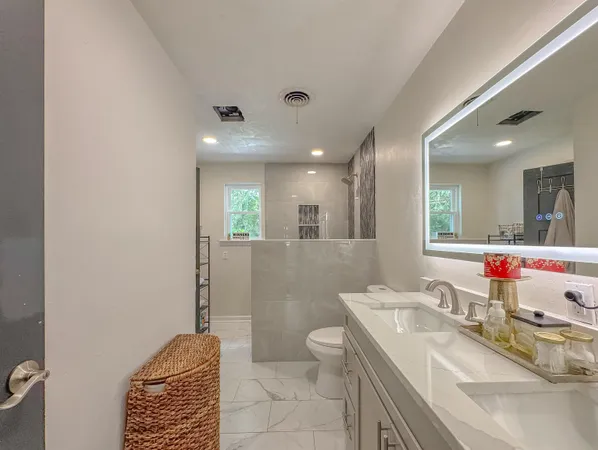 $4,650 | 1044 Seminole Drive, Tallahassee, FL 32301