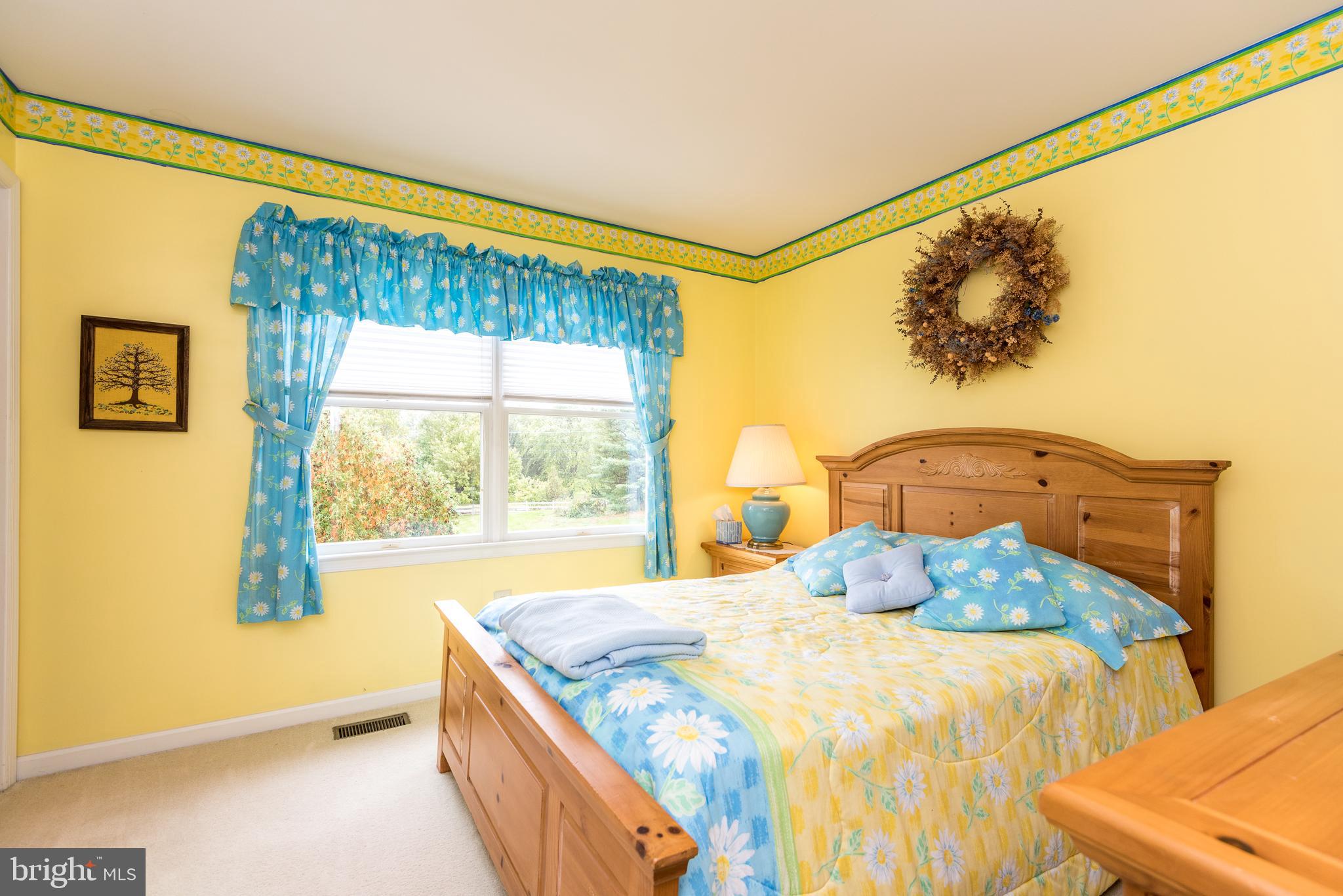 4561 Ridgetop Road Doylestown, PA 18902 - Photo 35 of 39 Gallery Image 35