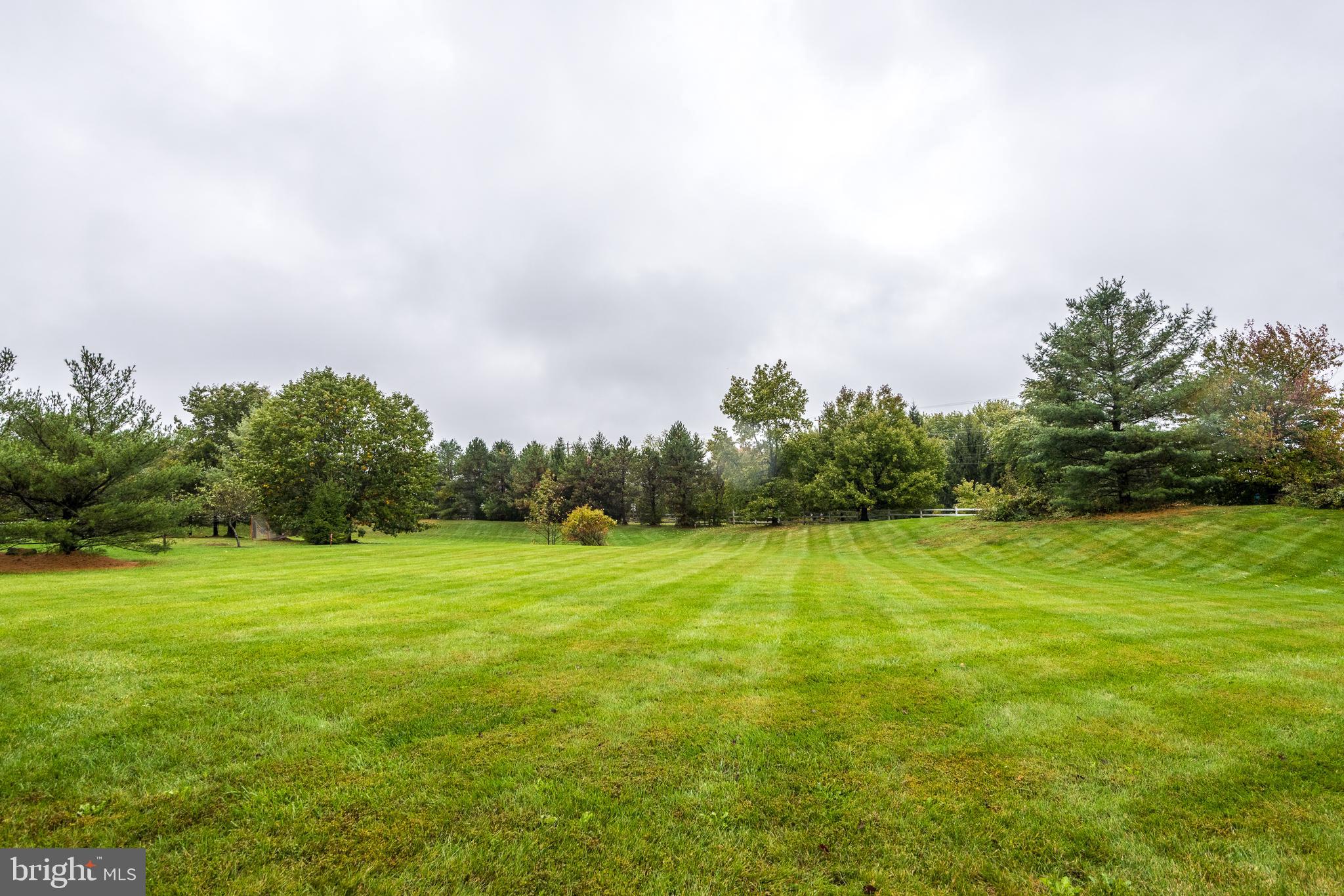 4561 Ridgetop Road Doylestown, PA 18902 - Photo 8 of 39 Gallery Image 8