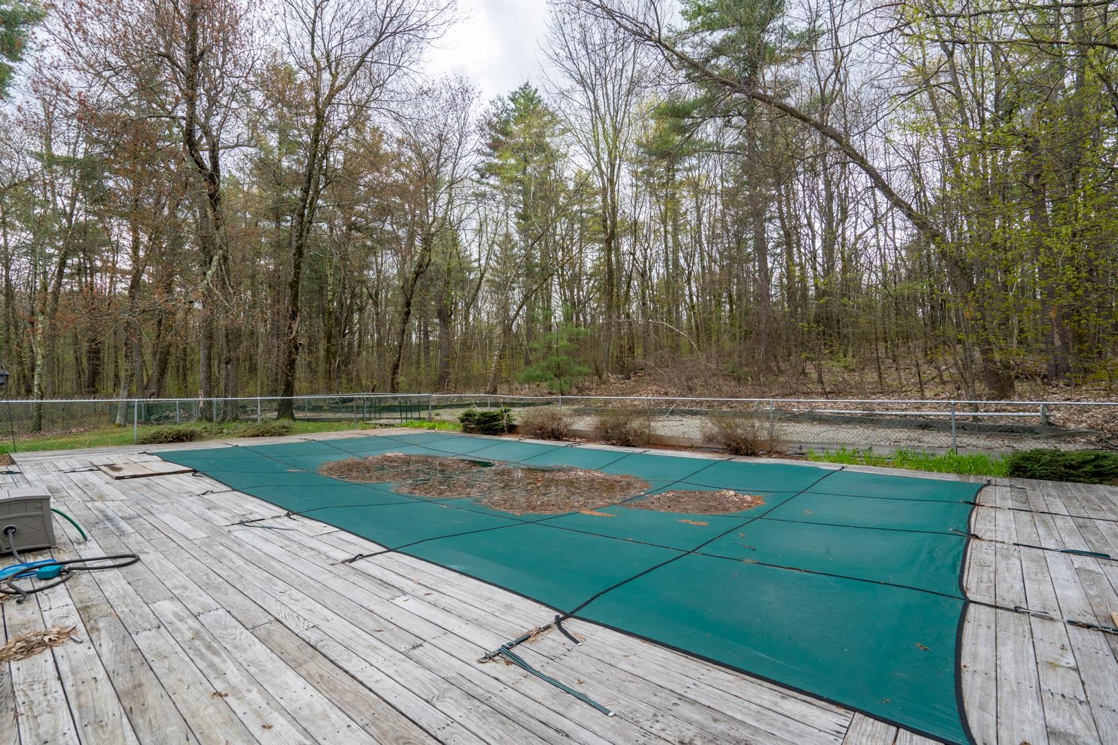 47 Island Pond Road Derry, NH 03038 - Photo 5 of 40