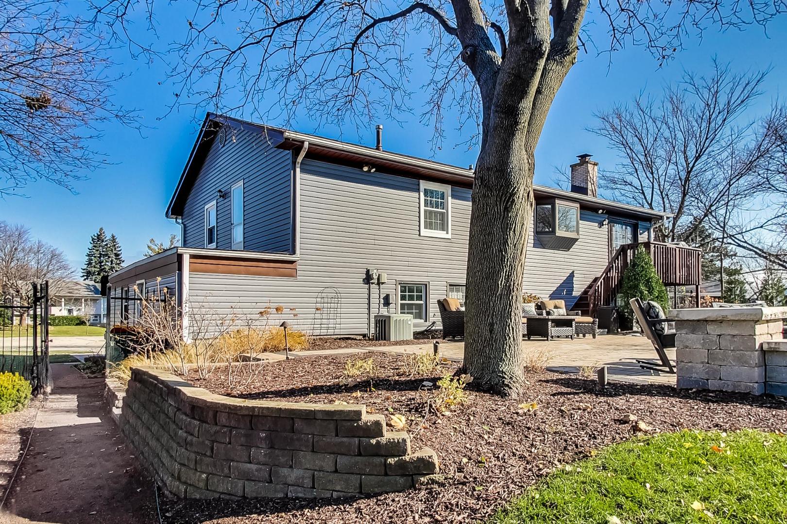 34 Timber Hill Road Buffalo Grove, IL 60089 - Photo 24 of 37 front view of house with a yard