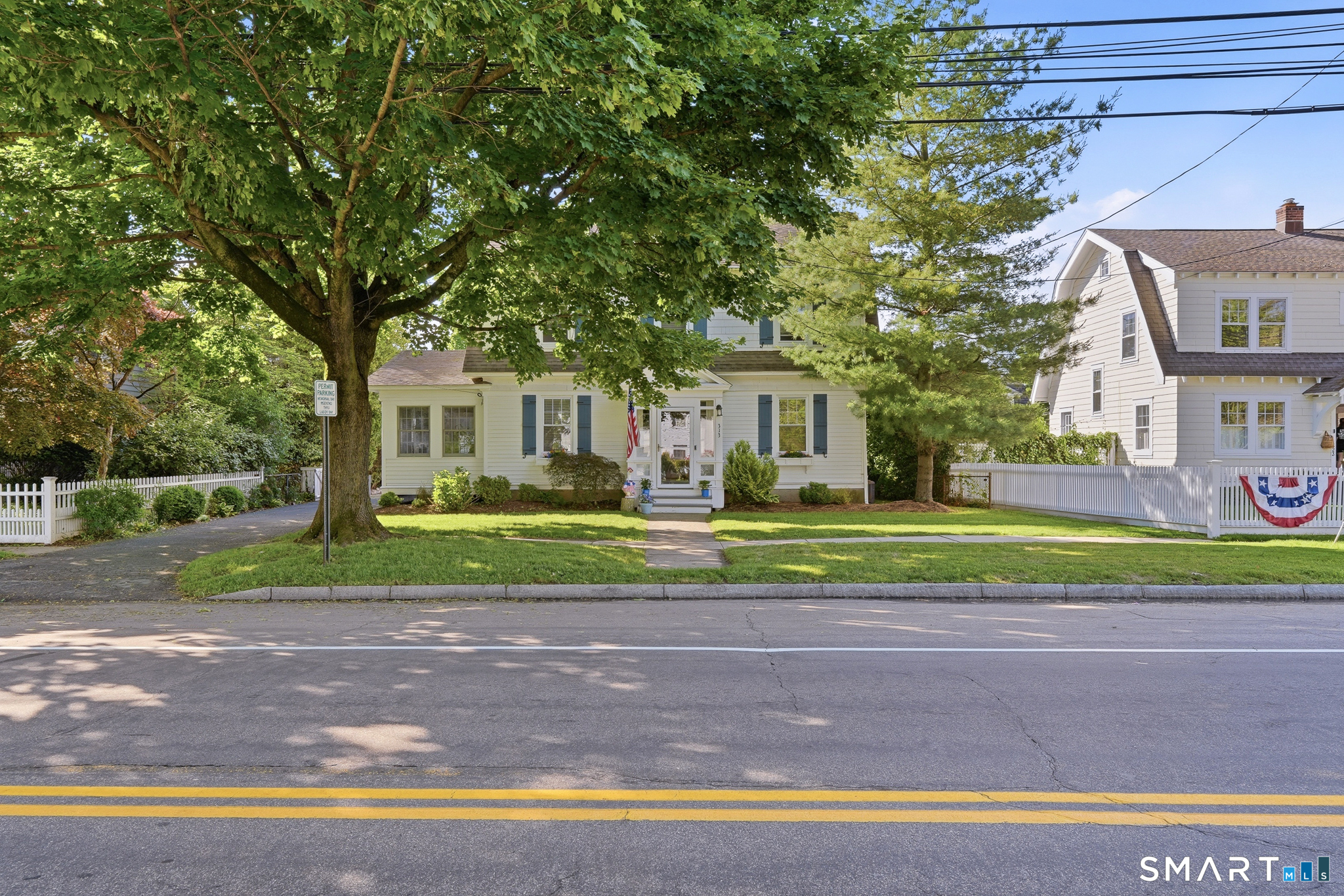 313 Old Post Road Fairfield, CT 06824 - Photo 5 of 40