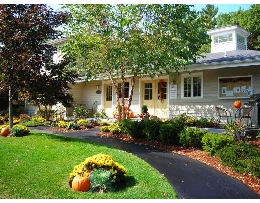 6 Nancy Road, Unit 8 Easton, MA 02375 - Photo 4 of 5 Gallery Image 4
