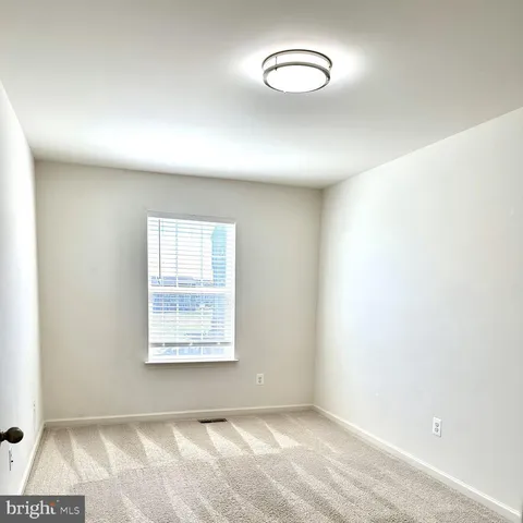 $1,850 | 227 Charterhouse Street, Falling Waters, WV 25419