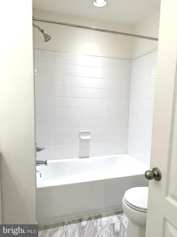 $1,850 | 227 Charterhouse Street, Falling Waters, WV 25419