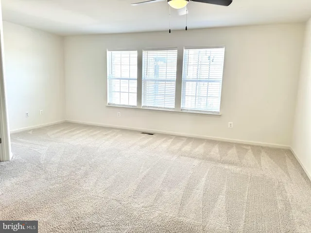 $1,850 | 227 Charterhouse Street, Falling Waters, WV 25419