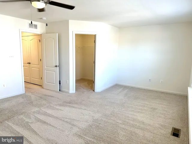 $1,850 | 227 Charterhouse Street, Falling Waters, WV 25419