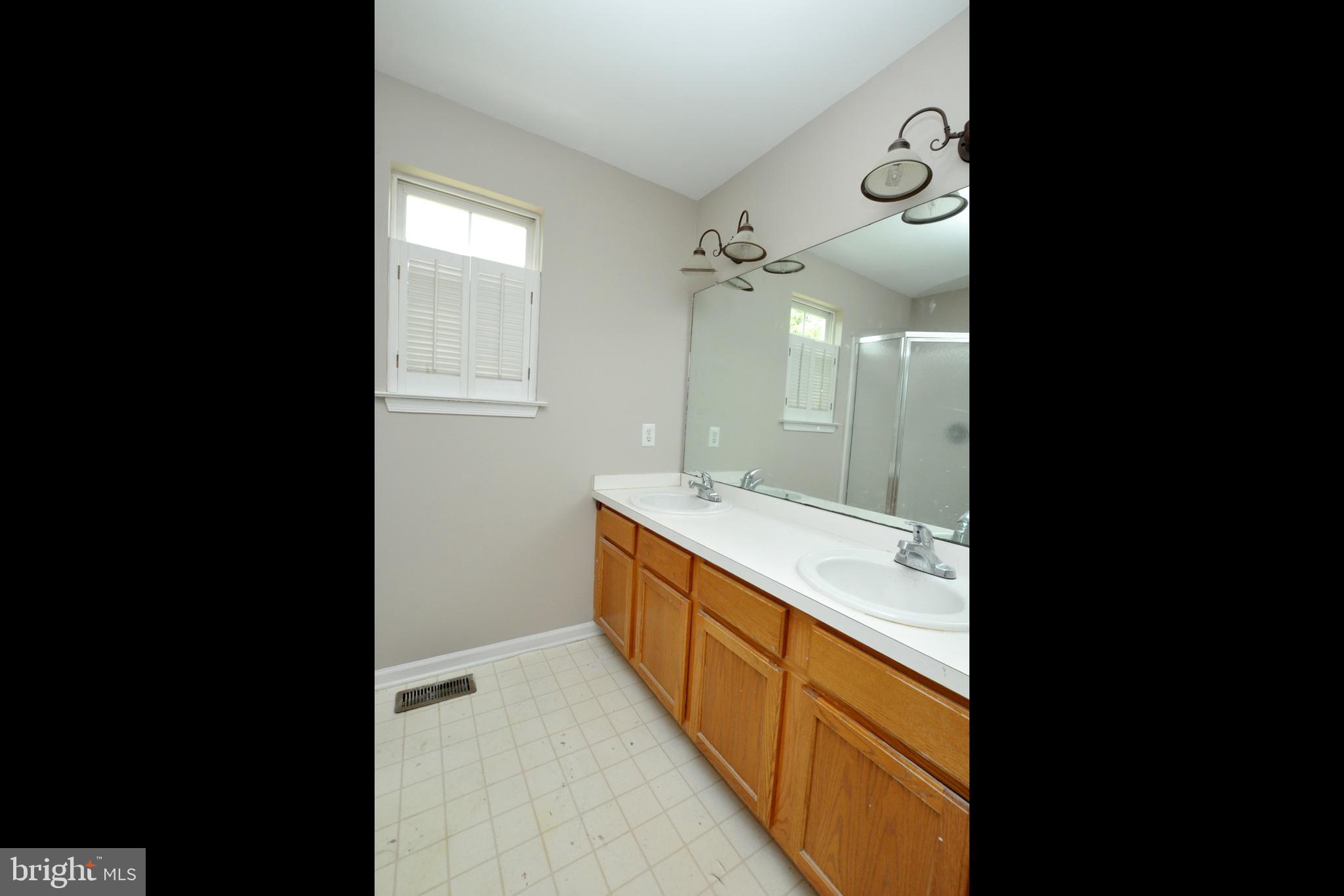 305 Main Street Delran, NJ 08075 - Photo 37 of 38 Gallery Image 37