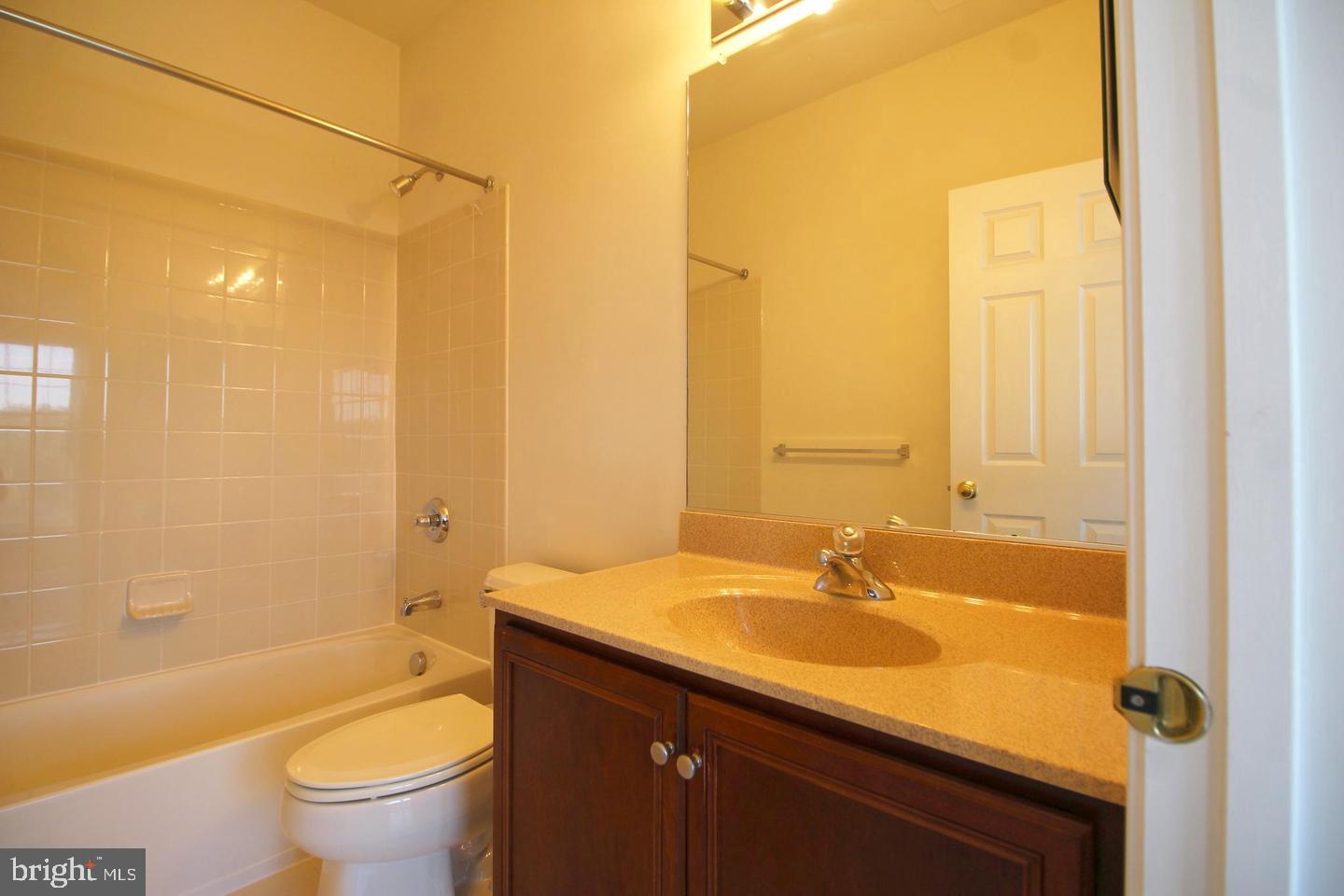25073 Riding Center Drive Chantilly, VA 20152 - Photo 25 of 29 Gallery Image 25